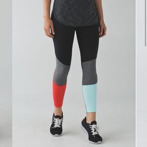 Lululemon Pedal To The Medal 7/8 Tight in Black / Alarming / Tranquil Blue